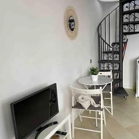 Marina Aiguadolc Apartment